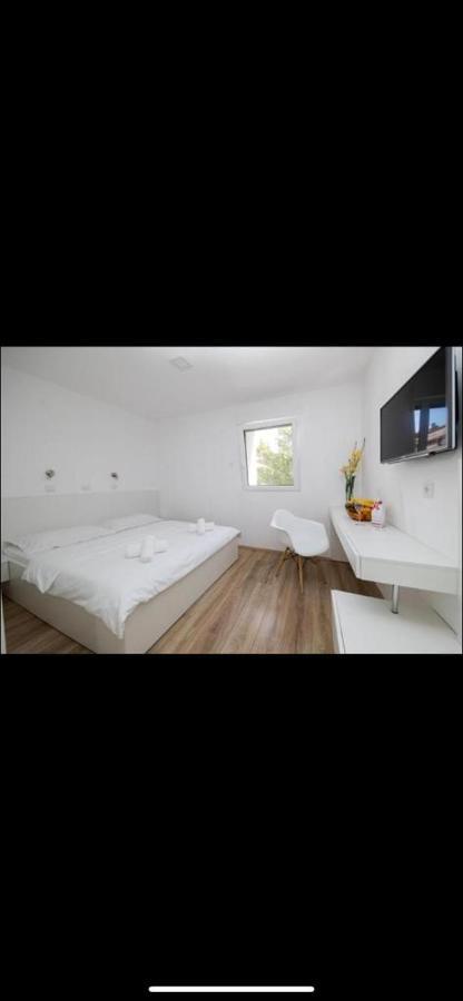 نوفي فينودولسكي Sea La Vie Rooms المظهر الخارجي الصورة